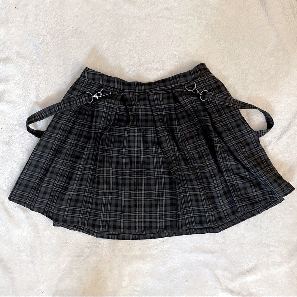 NWOT Hot Topic Gray Plaid Suspender Skirt Sz M